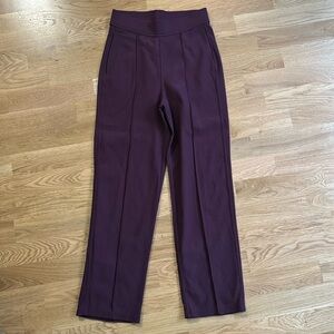 Lululemon urban strides super high rise pant size 4